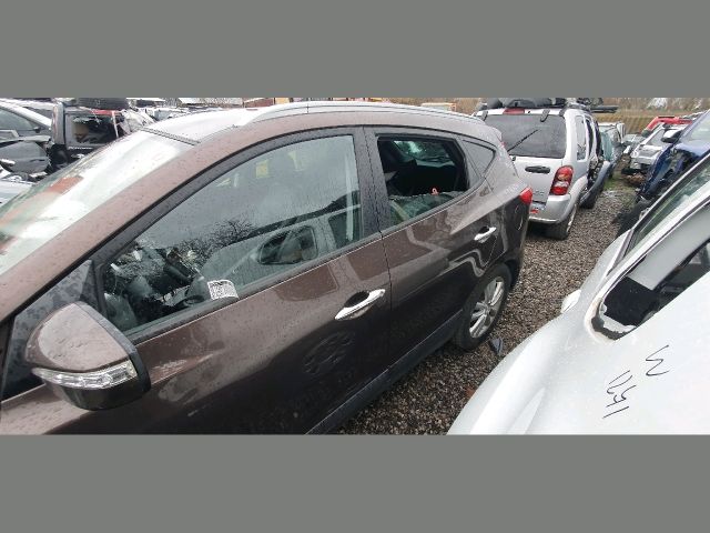 bontott HYUNDAI ix35 Bal hátsó Ajtó (Üres lemez)