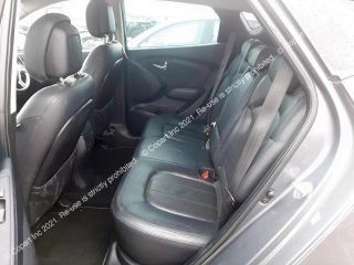 bontott HYUNDAI ix35 Bal hátsó Ajtó (Üres lemez)