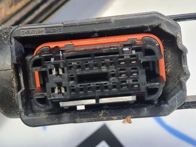 bontott HYUNDAI ix35 Bal hátsó Ajtó (Üres lemez)