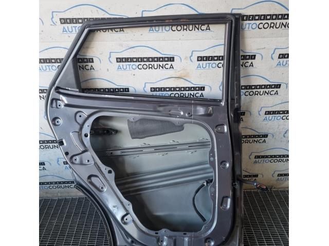 bontott HYUNDAI ix35 Bal hátsó Ajtó (Üres lemez)