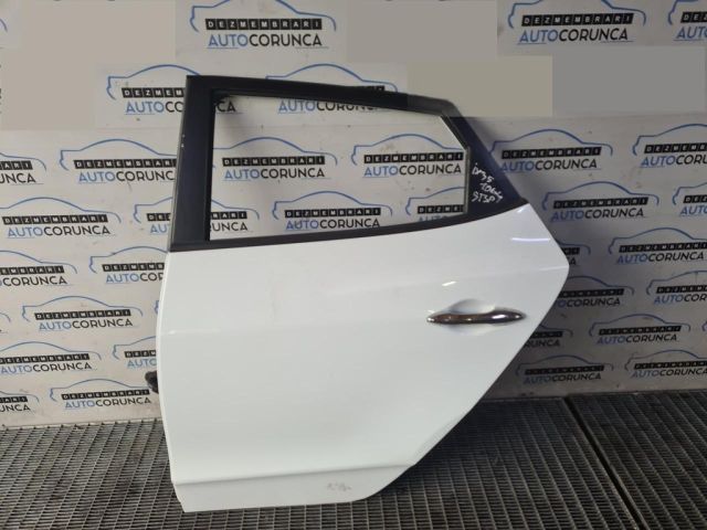 bontott HYUNDAI ix35 Bal hátsó Ajtó (Üres lemez)