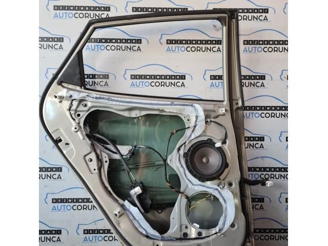 bontott HYUNDAI ix35 Bal hátsó Ajtó (Üres lemez)