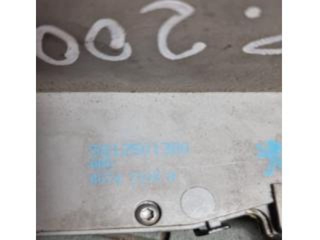 bontott HYUNDAI ix35 Bal hátsó Ajtózár