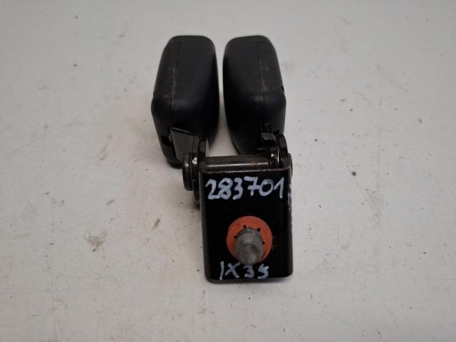 bontott HYUNDAI ix35 Bal hátsó Biztonsági Öv Csat