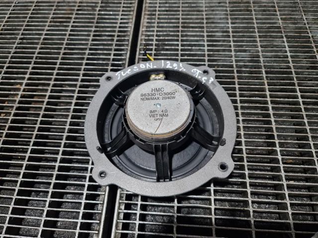 bontott HYUNDAI ix35 Bal hátsó Hangszóró