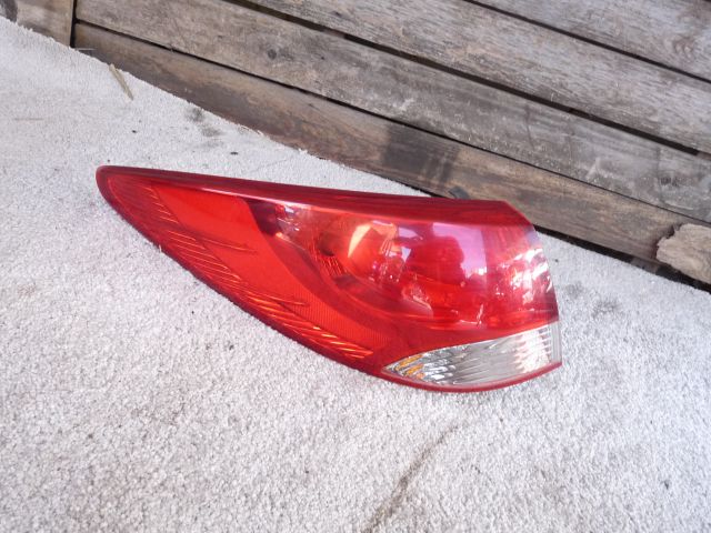 bontott HYUNDAI ix35 Bal Hátsó Lámpa