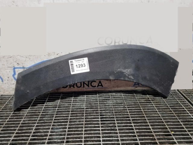 bontott HYUNDAI ix35 Bal hátsó Sárvédő Díszléc