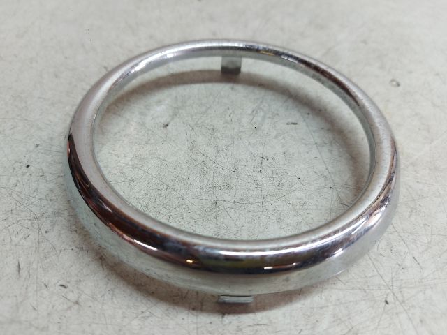 bontott HYUNDAI ix35 Bal Ködfényszóró Lámpakeret