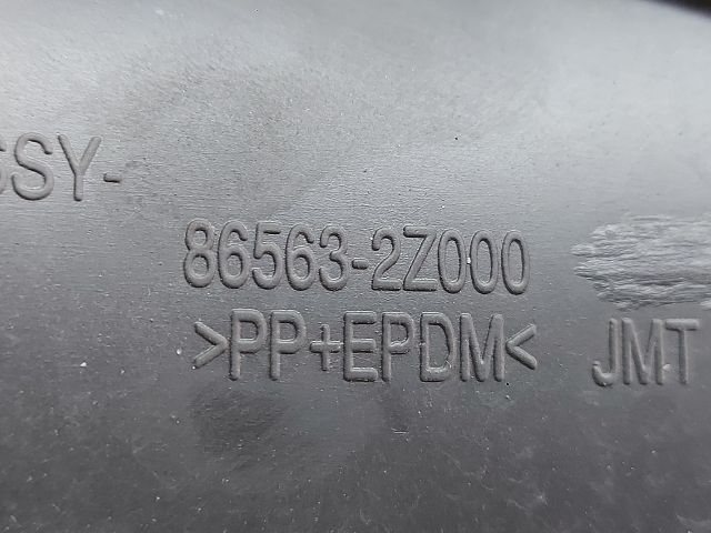 bontott HYUNDAI ix35 Bal Ködlámpa Rács