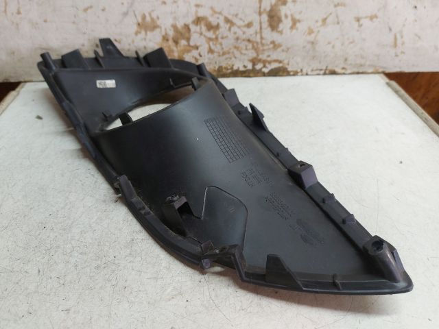 bontott HYUNDAI ix35 Bal Ködlámpa Rács