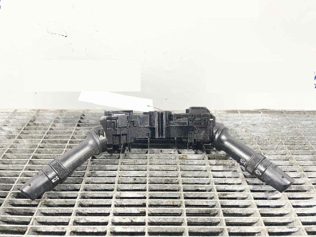 bontott HYUNDAI ix35 Bal Kormánykapcsoló Irányjelző