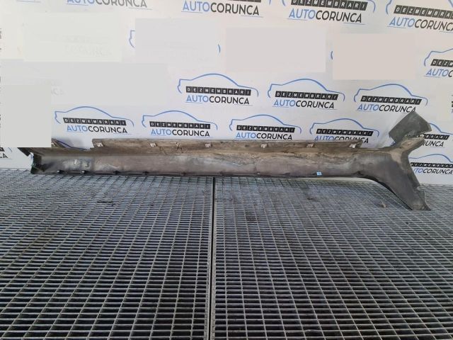 bontott HYUNDAI ix35 Bal Küszöb