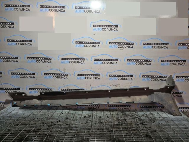 bontott HYUNDAI ix35 Bal Küszöb