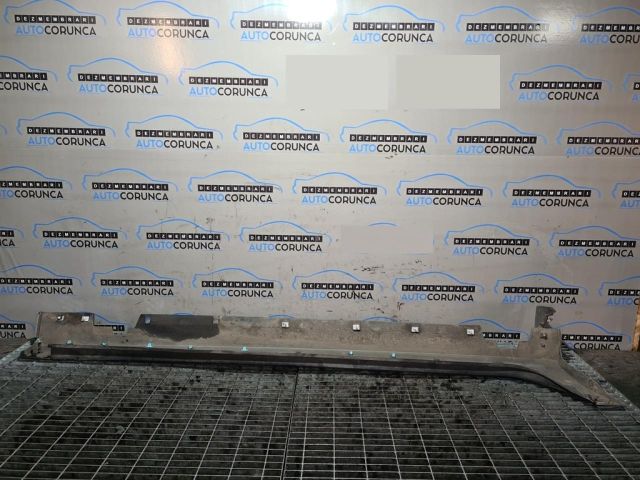 bontott HYUNDAI ix35 Bal Küszöb