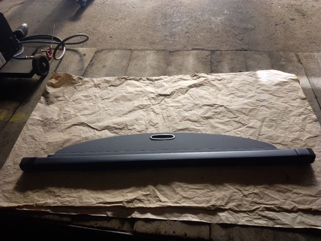 bontott HYUNDAI ix35 Csomagtér Roló