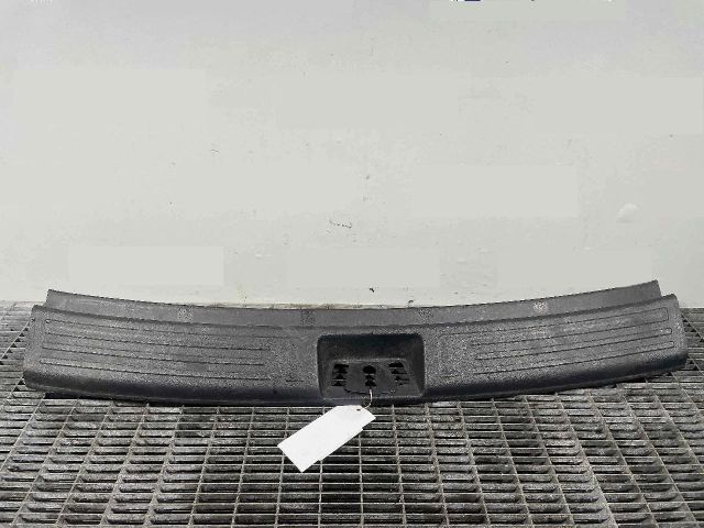 bontott HYUNDAI ix35 Csomagtérajtó Díszléc