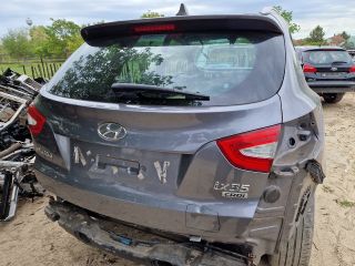 bontott HYUNDAI ix35 Csomagtérajtó (Részeivel)