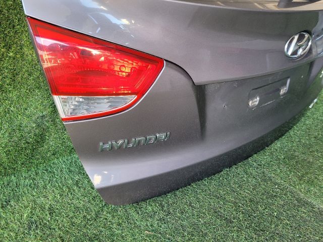 bontott HYUNDAI ix35 Csomagtérajtó (Részeivel)