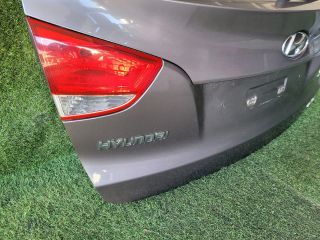 bontott HYUNDAI ix35 Csomagtérajtó (Részeivel)