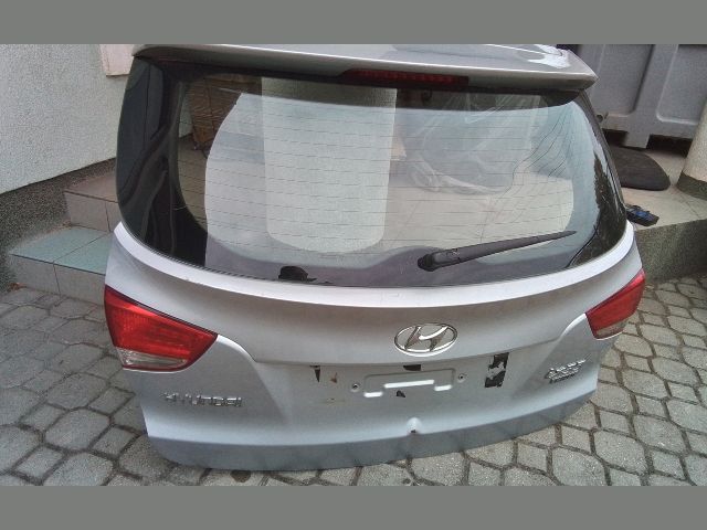 bontott HYUNDAI ix35 Csomagtérajtó (Részeivel)