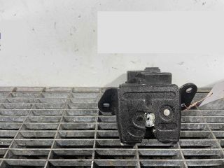 bontott HYUNDAI ix35 Csomagtérajtó Ütköző