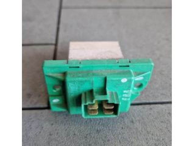 bontott HYUNDAI ix35 Előtét Ellenállás Fűtőmotor