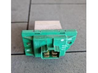 bontott HYUNDAI ix35 Előtét Ellenállás Fűtőmotor