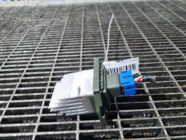 bontott HYUNDAI ix35 Előtét Ellenállás Fűtőmotor