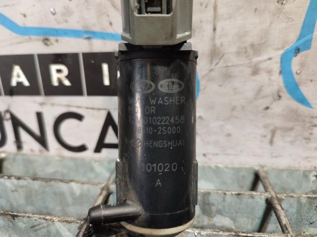 bontott HYUNDAI ix35 Első Ablakmosó Szivattyú