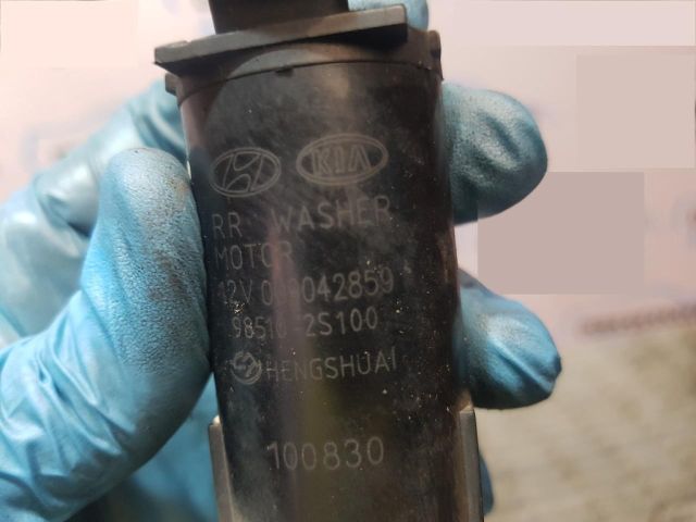 bontott HYUNDAI ix35 Első Ablakmosó Szivattyú
