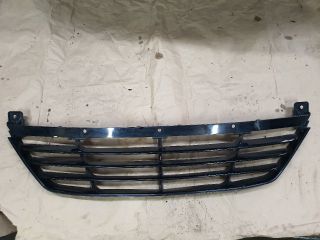 bontott HYUNDAI ix35 Első Lökhárító Alsó Középső Díszrács