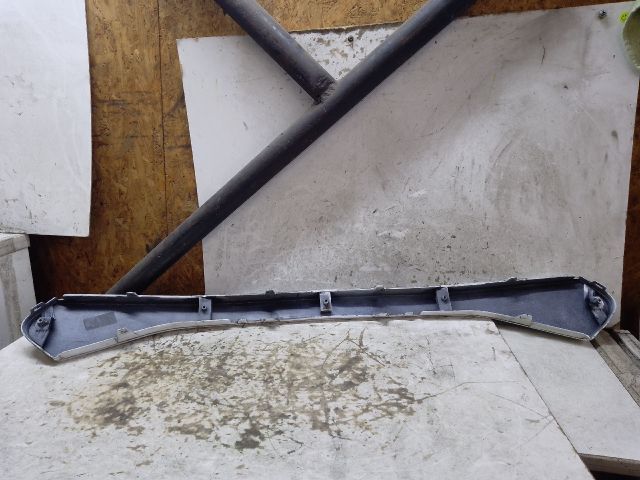 bontott HYUNDAI ix35 Első Lökhárító Díszléc