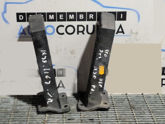 bontott HYUNDAI ix35 Első Lökhárító Merevítő (Fém)