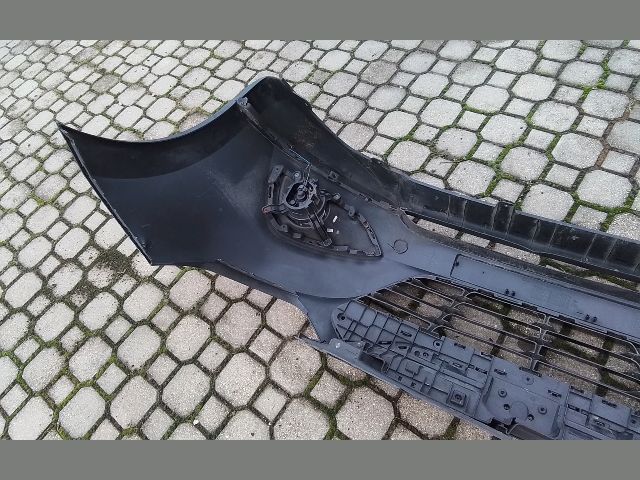 bontott HYUNDAI ix35 Első Lökhárító (Részeivel)