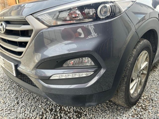 bontott HYUNDAI ix35 Első Lökhárító (Üresen)
