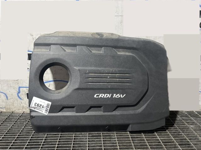 bontott HYUNDAI ix35 Felső Hűtőburkolat