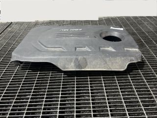 bontott HYUNDAI ix35 Felső Hűtőburkolat