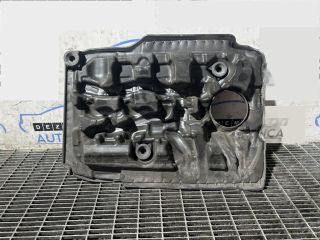 bontott HYUNDAI ix35 Felső Hűtőburkolat