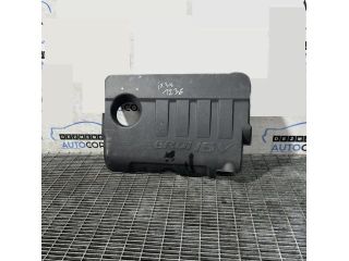 bontott HYUNDAI ix35 Felső Hűtőburkolat