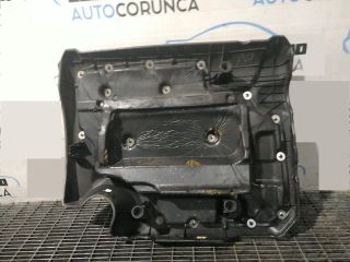 bontott HYUNDAI ix35 Felső Hűtőburkolat