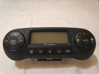 bontott HYUNDAI ix35 Fűtéskapcsoló (digit klímás)