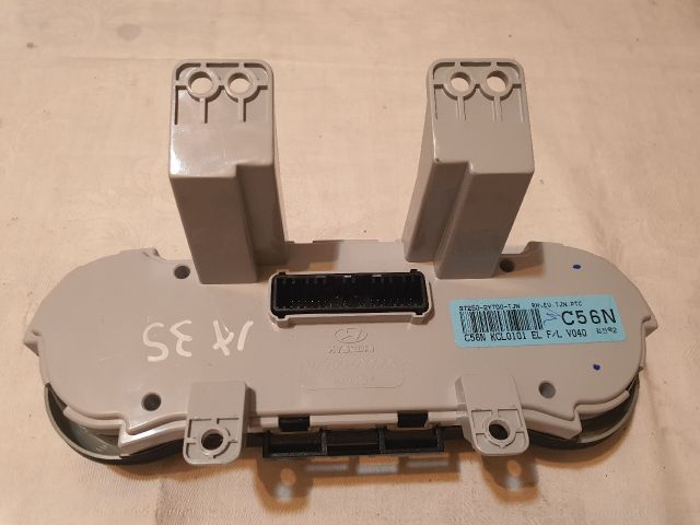 bontott HYUNDAI ix35 Fűtéskapcsoló (digit klímás)