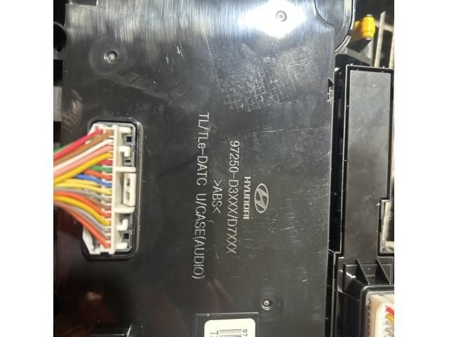 bontott HYUNDAI ix35 Fűtéskapcsoló