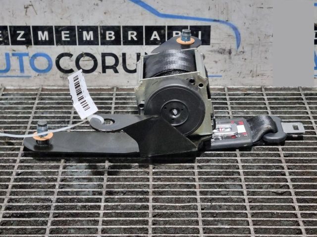 bontott HYUNDAI ix35 Hátsó középső Biztonsági Öv