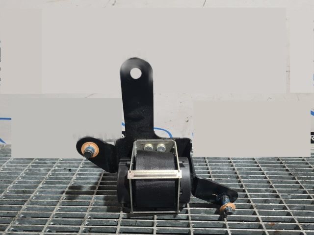 bontott HYUNDAI ix35 Hátsó középső Biztonsági Öv