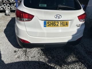 bontott HYUNDAI ix35 Hátsó Lökhárító (Üresen)