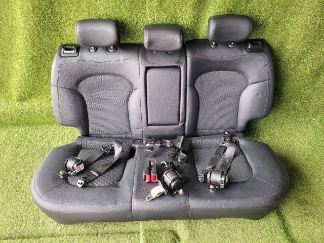 bontott HYUNDAI ix35 Hátsó Ülés Szett