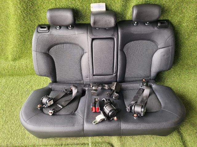 bontott HYUNDAI ix35 Hátsó Ülés Szett