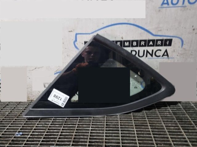 bontott HYUNDAI ix35 Jobb C Oszlop Oldalablak Üveg