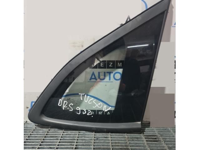 bontott HYUNDAI ix35 Jobb C Oszlop Oldalablak Üveg